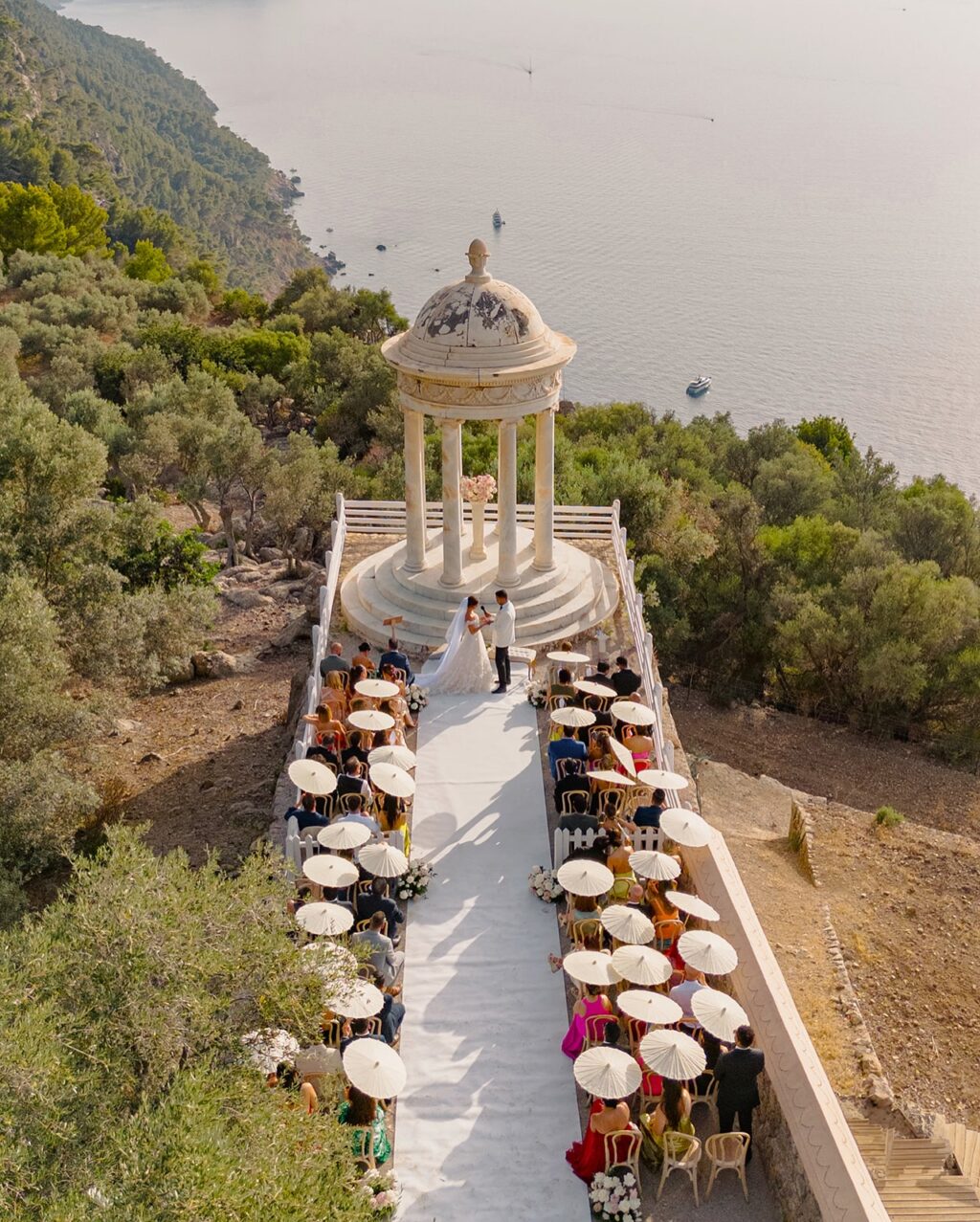 Instagram post from the.eventsatelier. This post is in position 0.